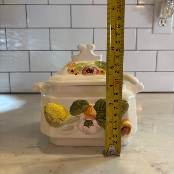 Vintage Ceramic Embossed Vegetable Soup Tureen with Ladle Oval Japan Whimsical - Picture 10 of 10